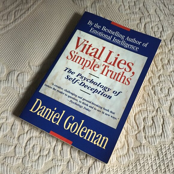 'Vital Lies, Simple Truths' Psychology Softcover By Daniel Goleman - Picture 5 of 6